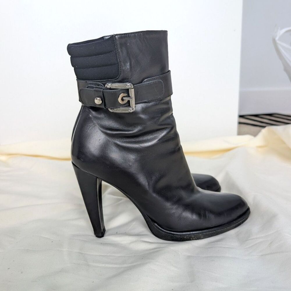 Stuart Weitzman Women's Black Leather Heeled Side Zip Ankle Boots Sz 5M